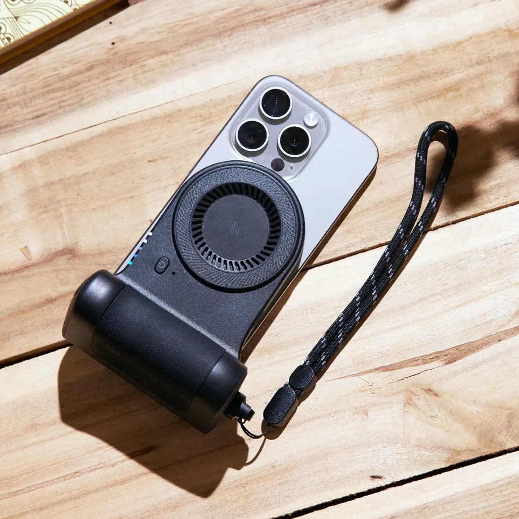Adam Elements SELFIE SHOT Magnetic Hand Grip with Power Bank 5000mAh - Black - Image 3