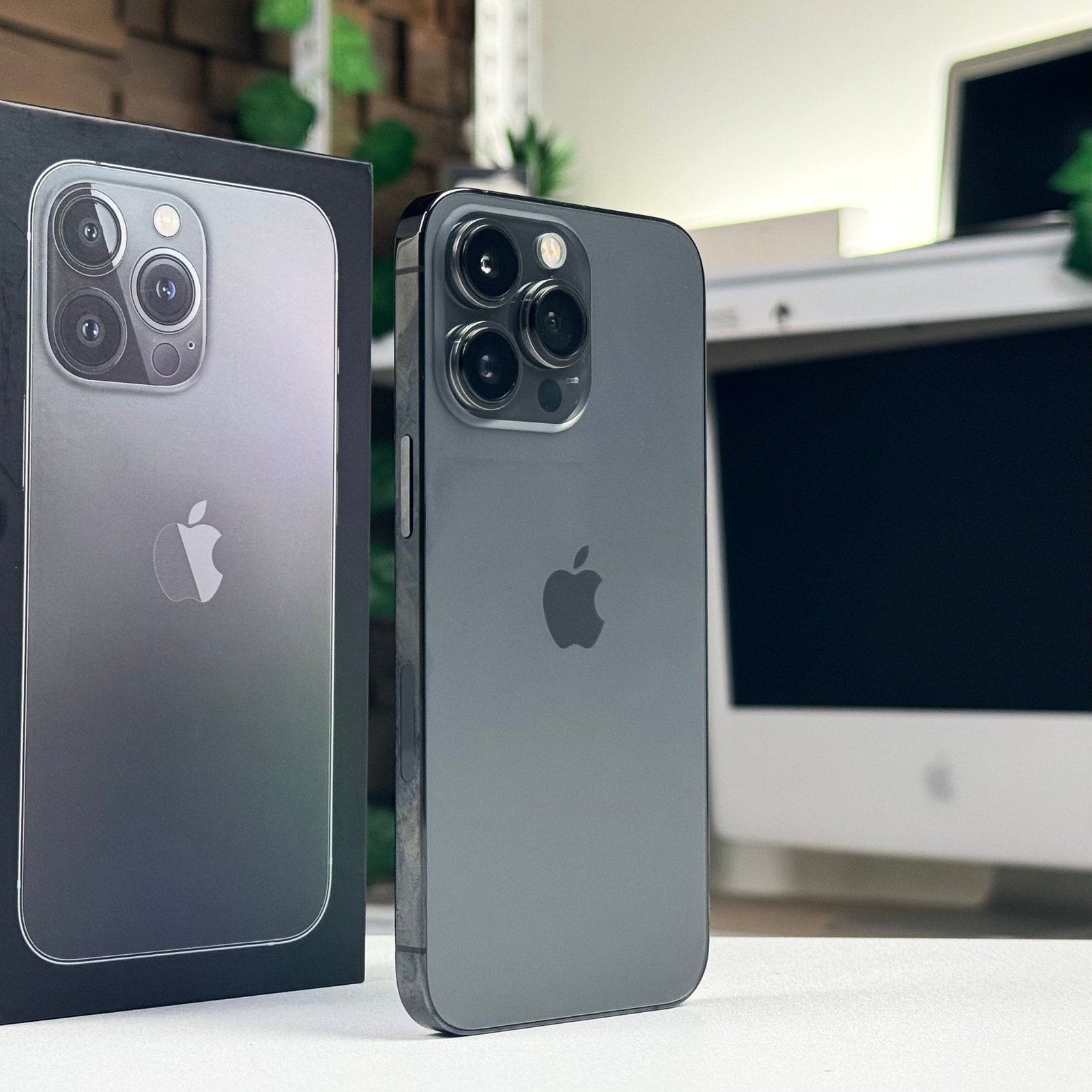 iPhone 13 Pro 128GB Graphite (2021) - Pre-Owned - Image 7