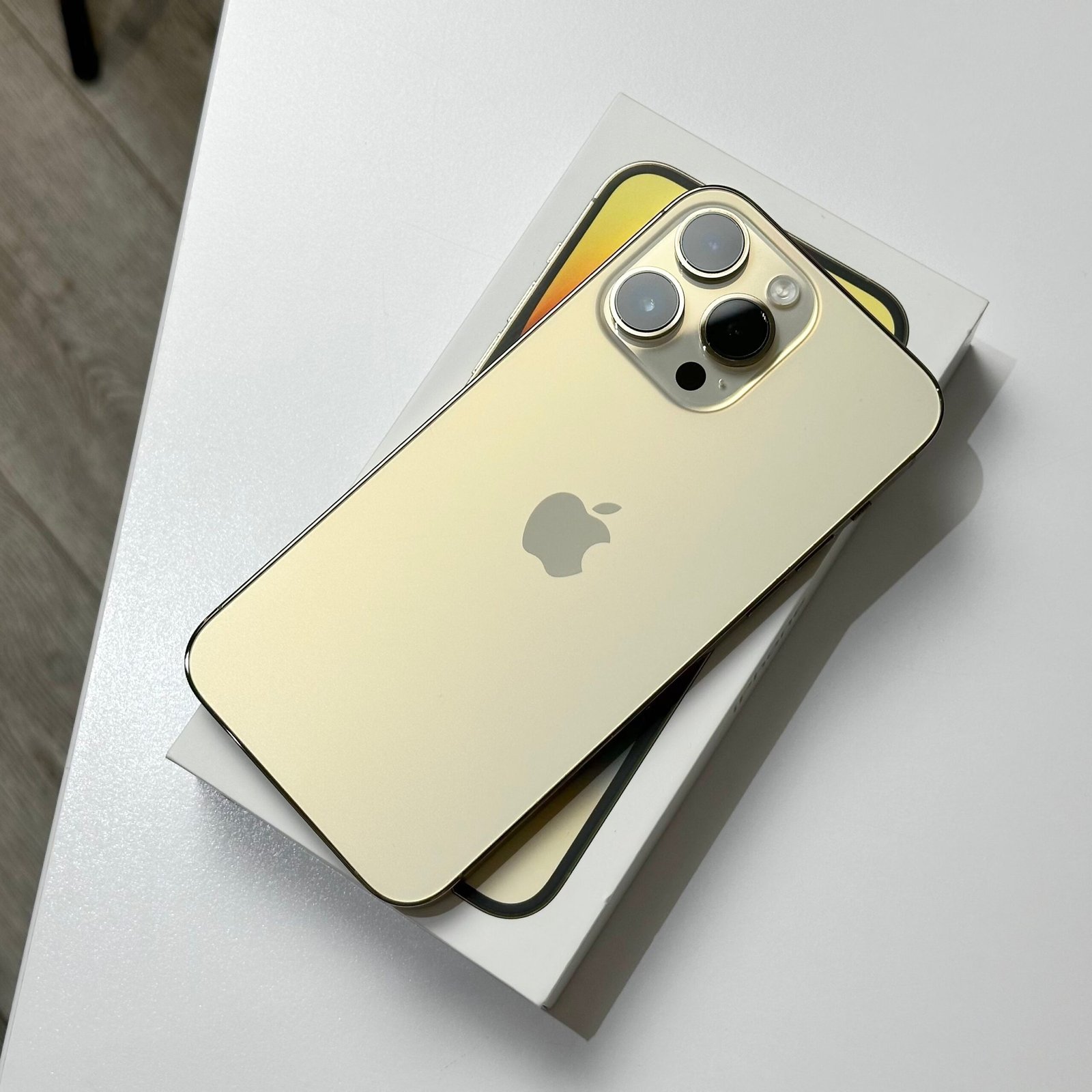 iPhone 14 Pro Max 256GB Gold (2022) - Pre-Owned - Image 4
