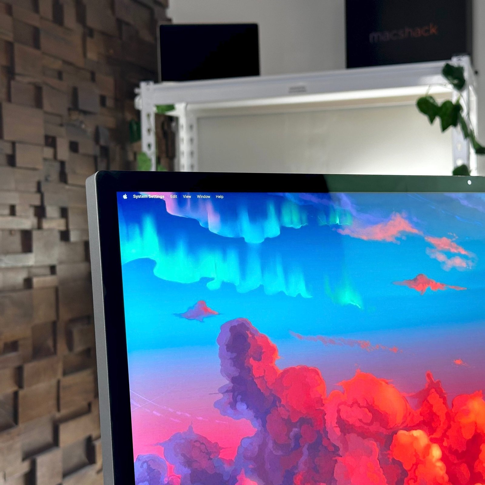 Apple Studio Display 27" Tilt-Adjustable Stand, Nano-Texture Display (2022) - Pre-Owned - Image 4