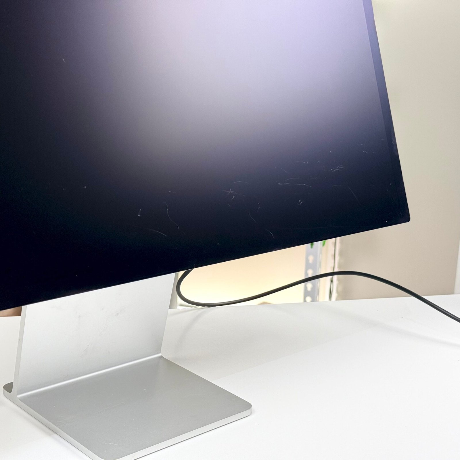 Apple Studio Display 27" Tilt-Adjustable Stand, Nano-Texture Display (2022) - Pre-Owned - Image 3