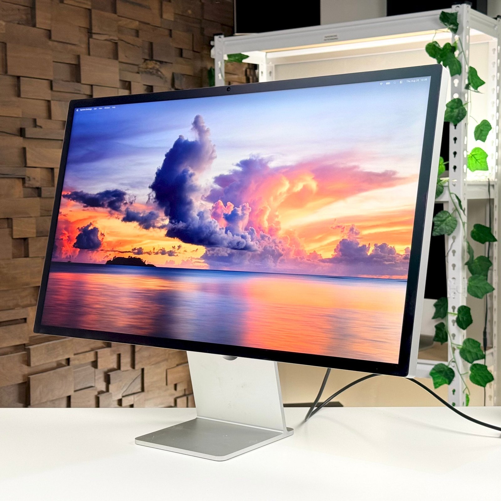 Apple Studio Display 27" Tilt-Adjustable Stand, Nano-Texture Display (2022) - Pre-Owned - Image 6