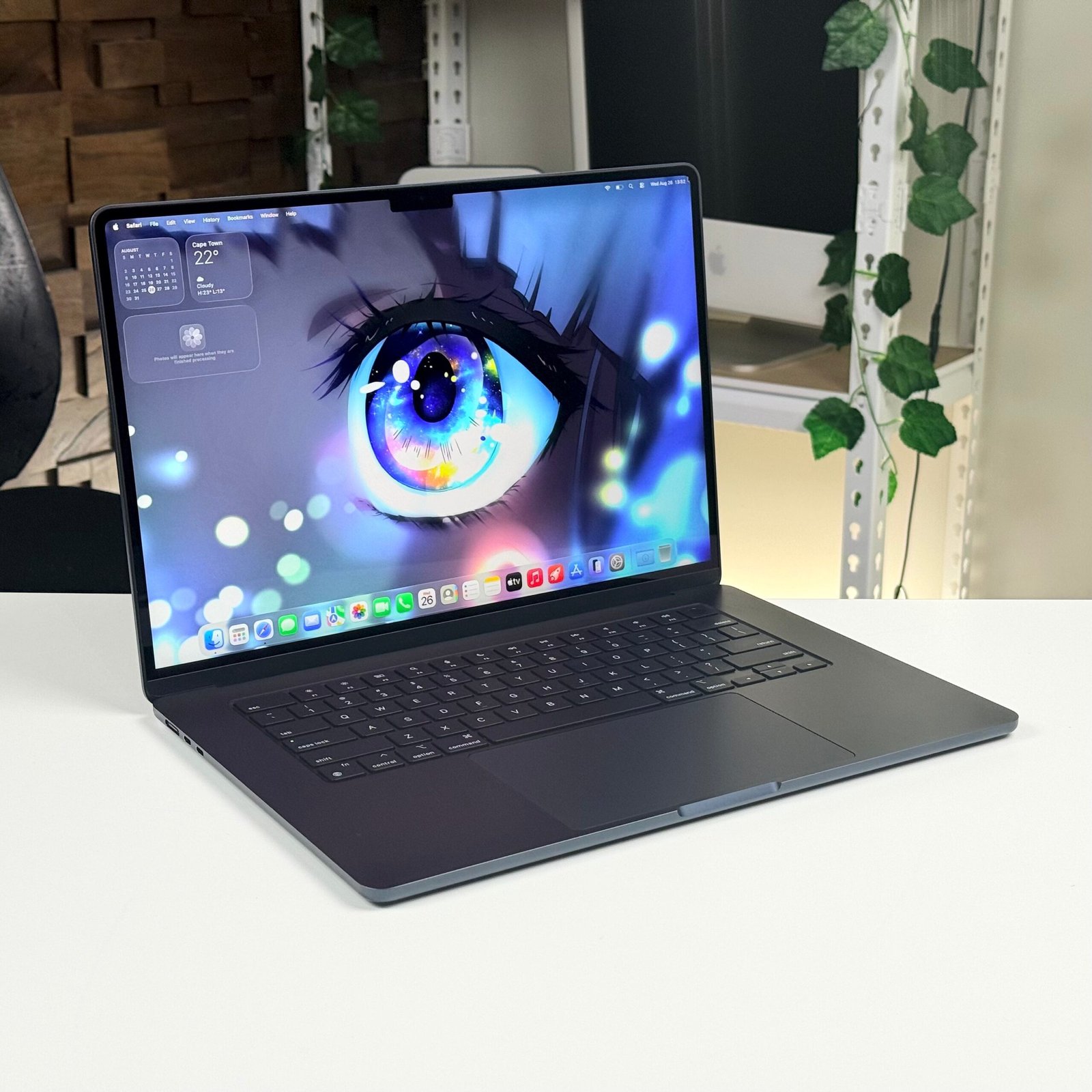 MacBook Air 15" M3 16GB 512GB Midnight (2024) - Pre-Owned - Image 2