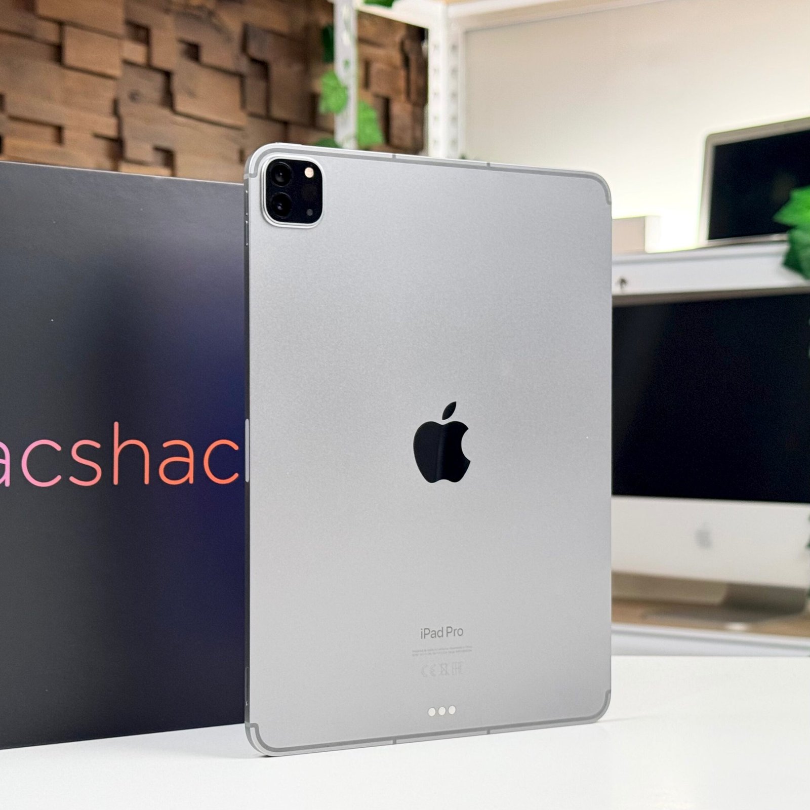 iPad Pro 11" 4th Gen M2 256GB Cellular Space Gray (2022) - Pre-Owned - Image 7