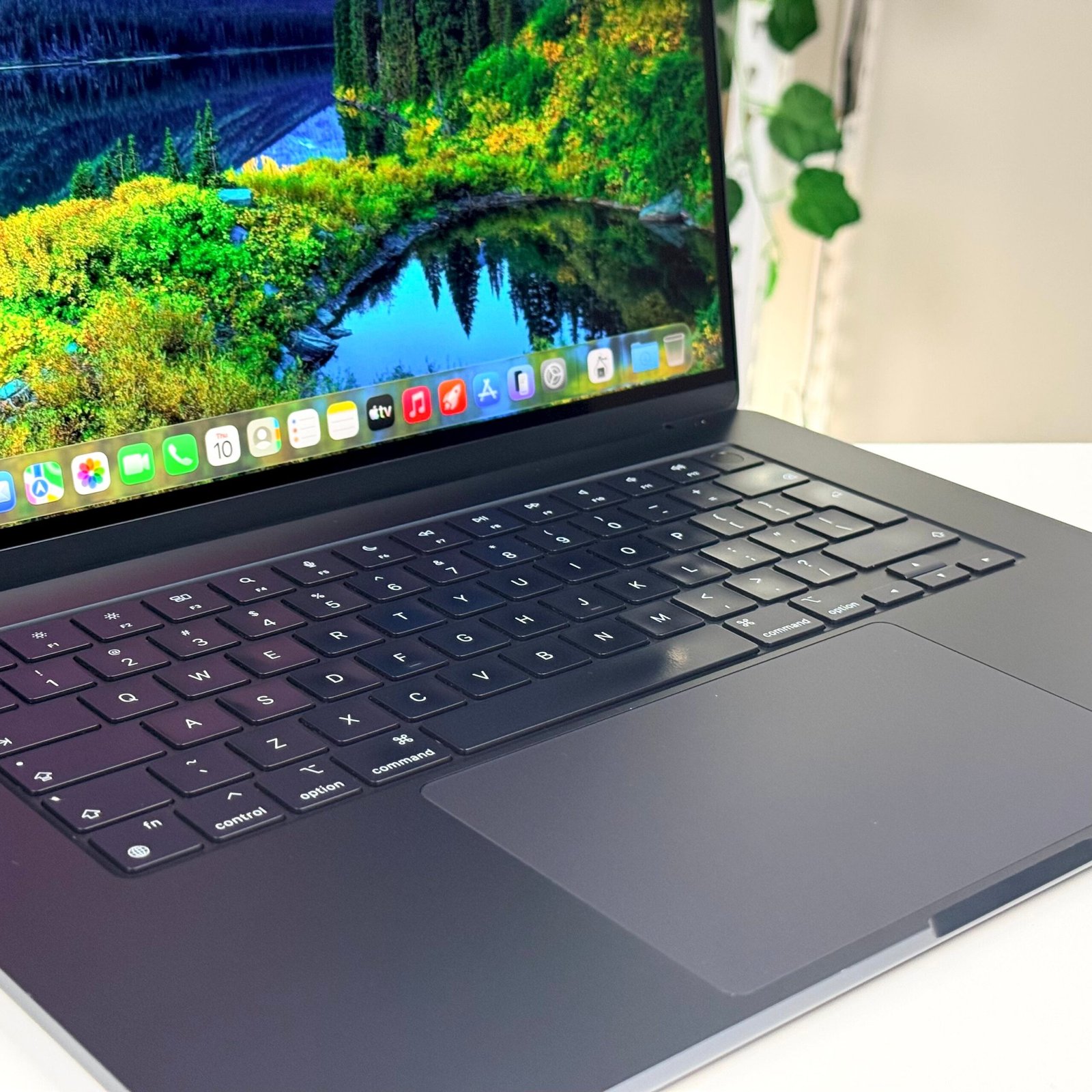 MacBook Air 15" M3 16GB 512GB Midnight (2024) - Pre-Owned - Image 5