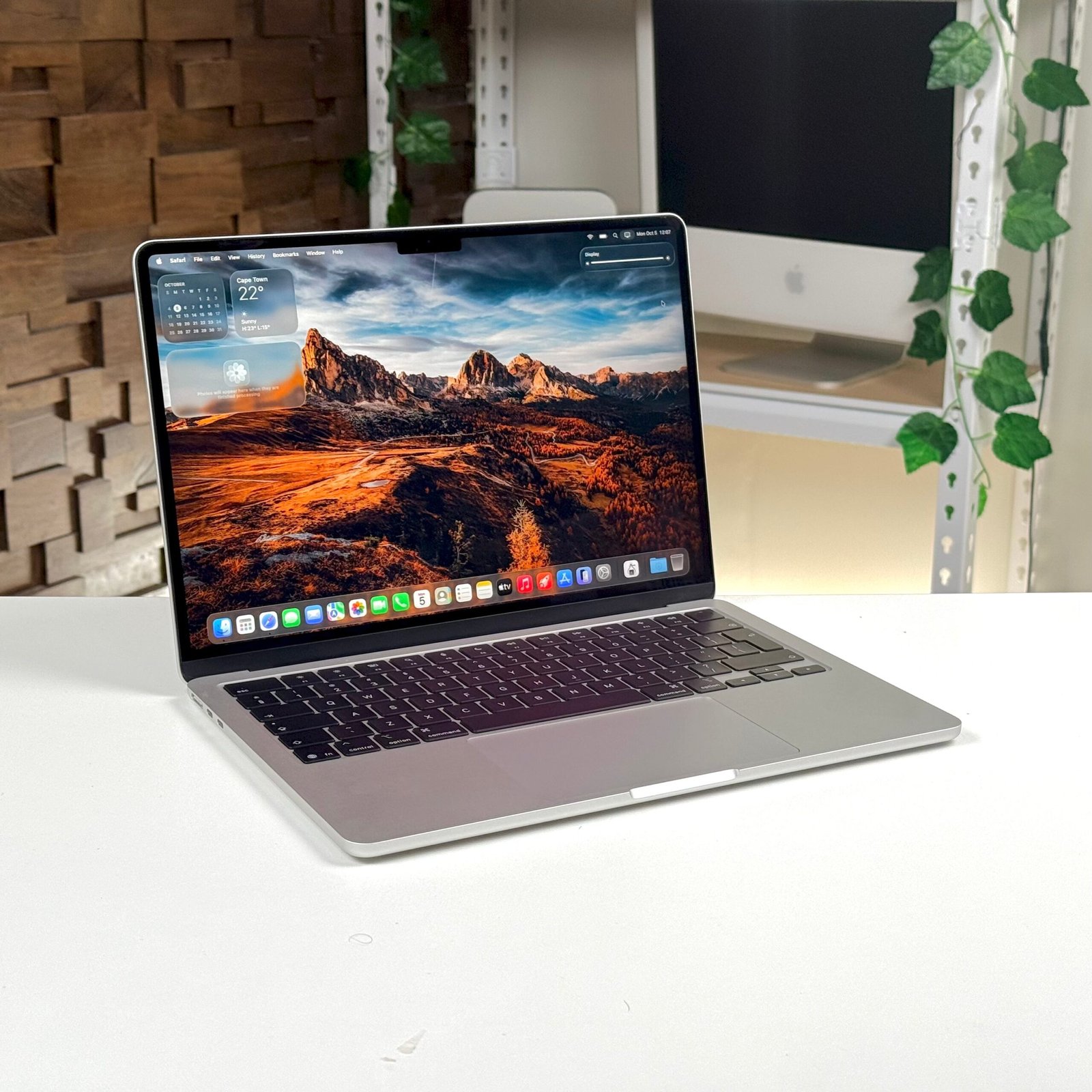 MacBook Air 13" M4 16GB 512GB Silver (2025) - Pre-Owned - Image 2
