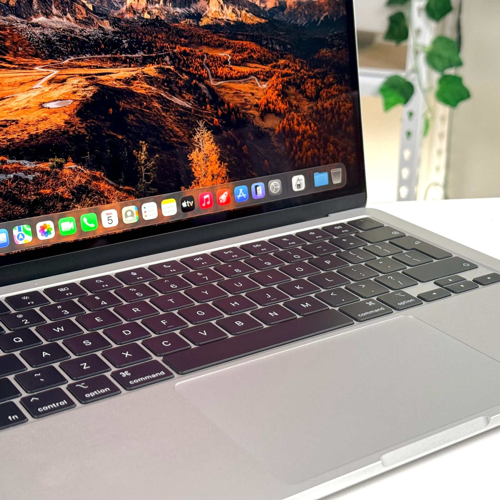 MacBook Air 13" M4 16GB 512GB Silver (2025) - Pre-Owned - Image 5