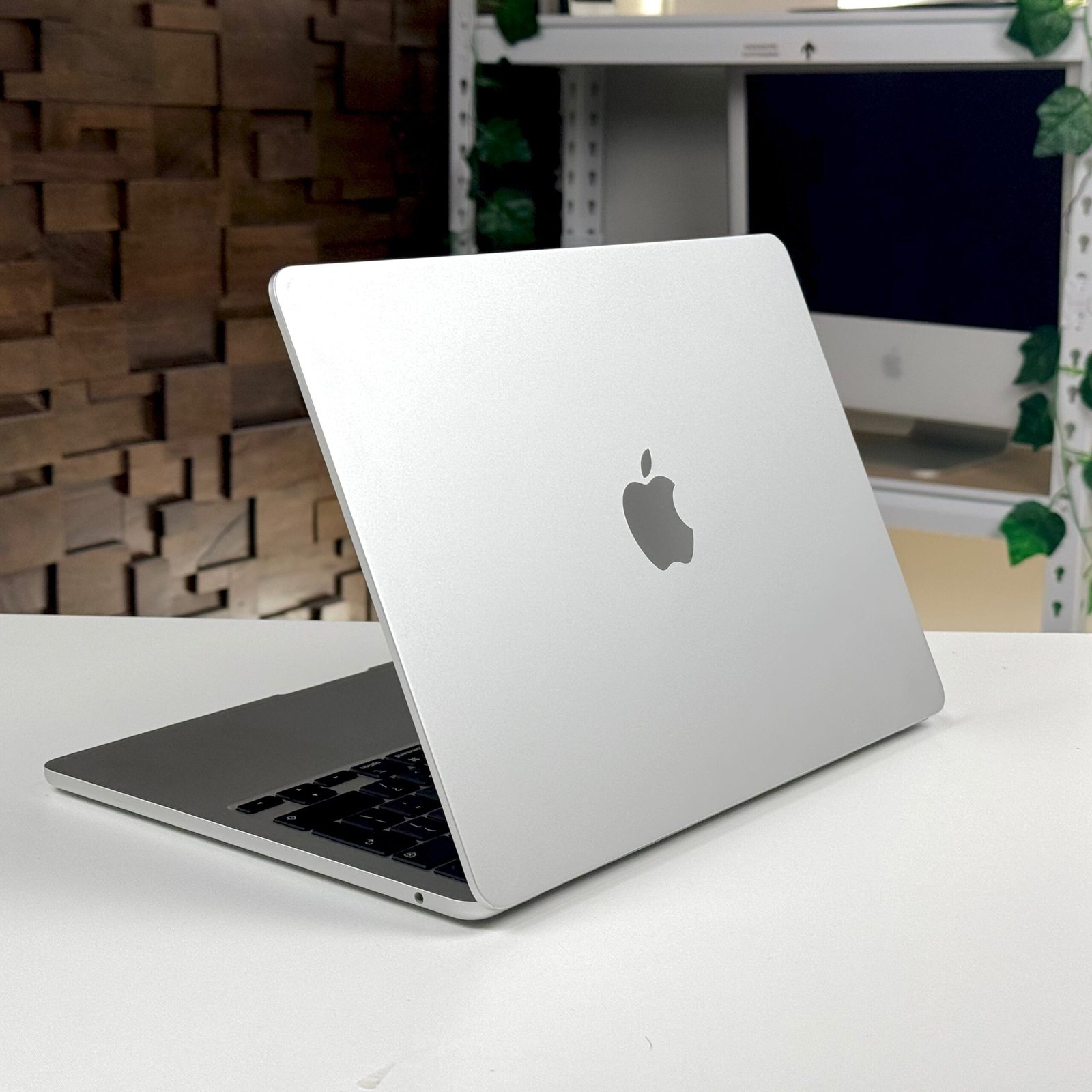 MacBook Air 13" M4 16GB 512GB Silver (2025) - Pre-Owned - Image 7