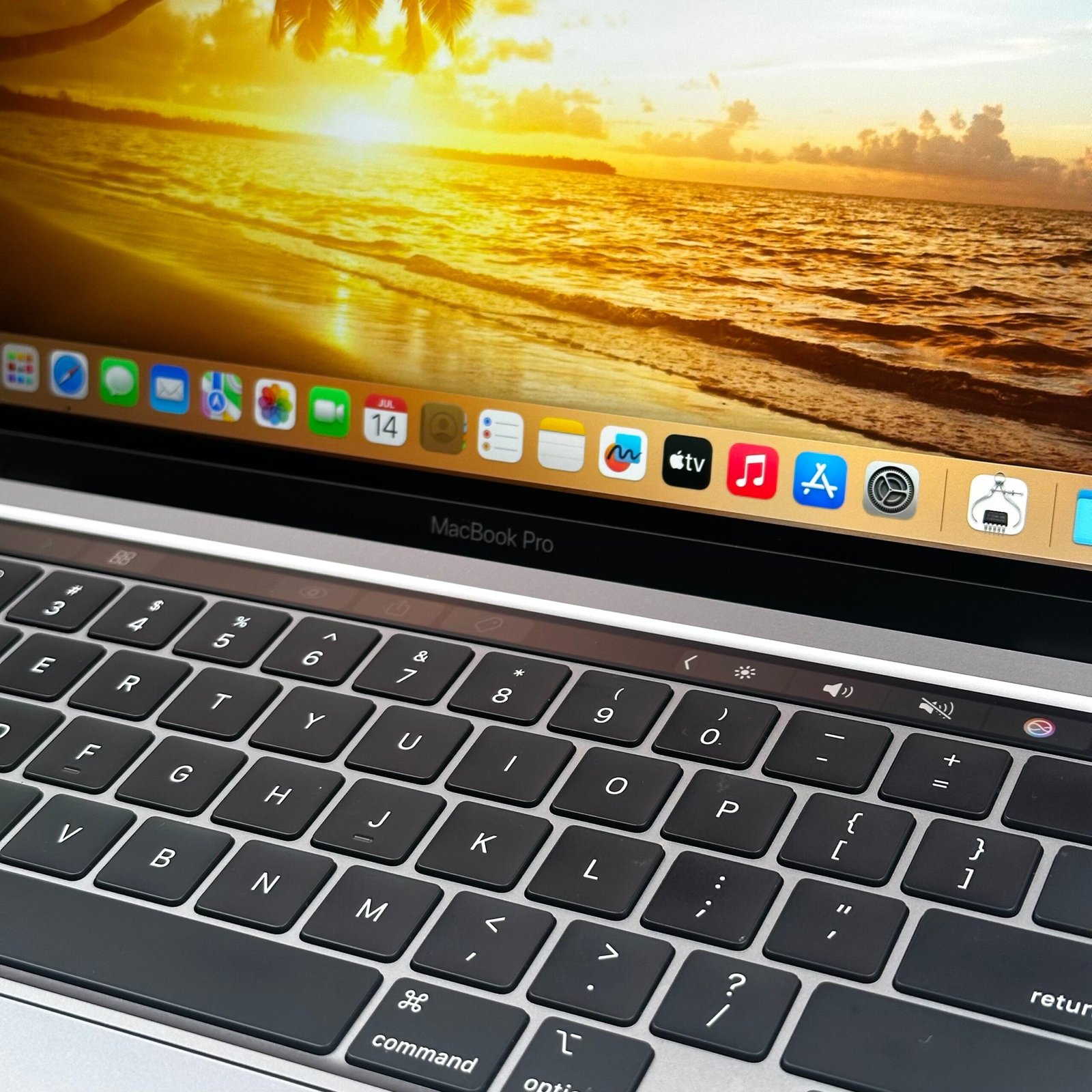 MacBook Pro 13" M1 16GB 256GB Space Gray (2020) - Pre-Owned - Image 5